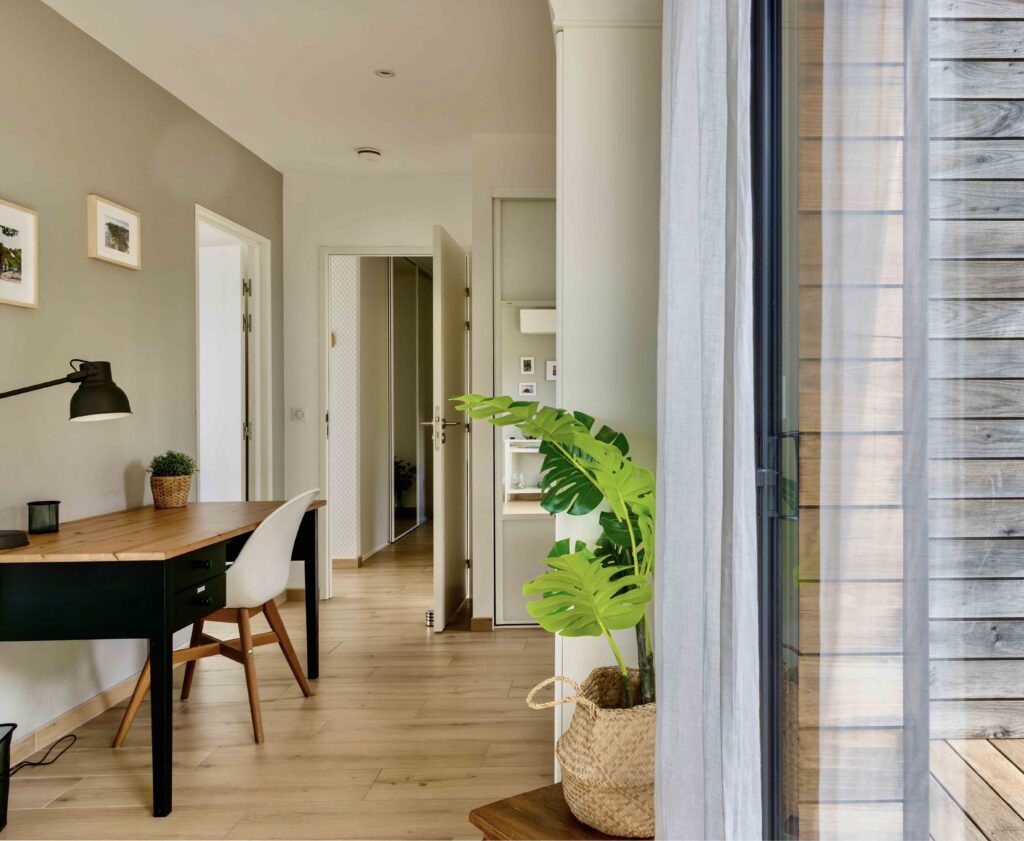 8E6AA94D-D185-4987-A926-51B9F5A7C6BC